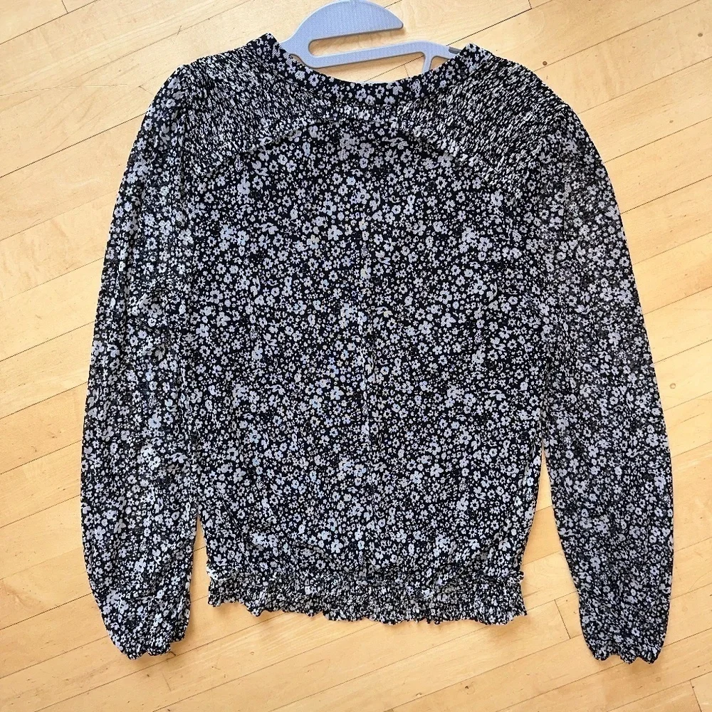 EverEve  Mesh Black floral top, M, CB2237 - Picture 5 of 6